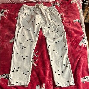 Venti6 Excellent Condition White w/ Black Star Stretchy, Drawstring Waist XS